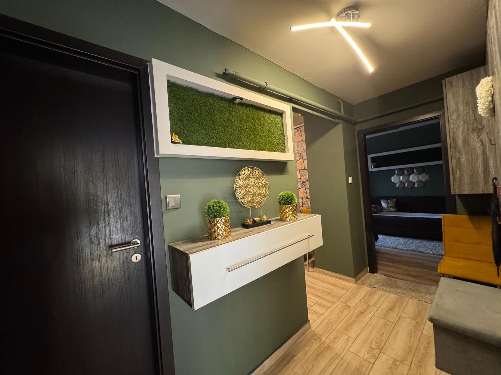 Mox Downtown Apartman Debrecen Buitenkant foto