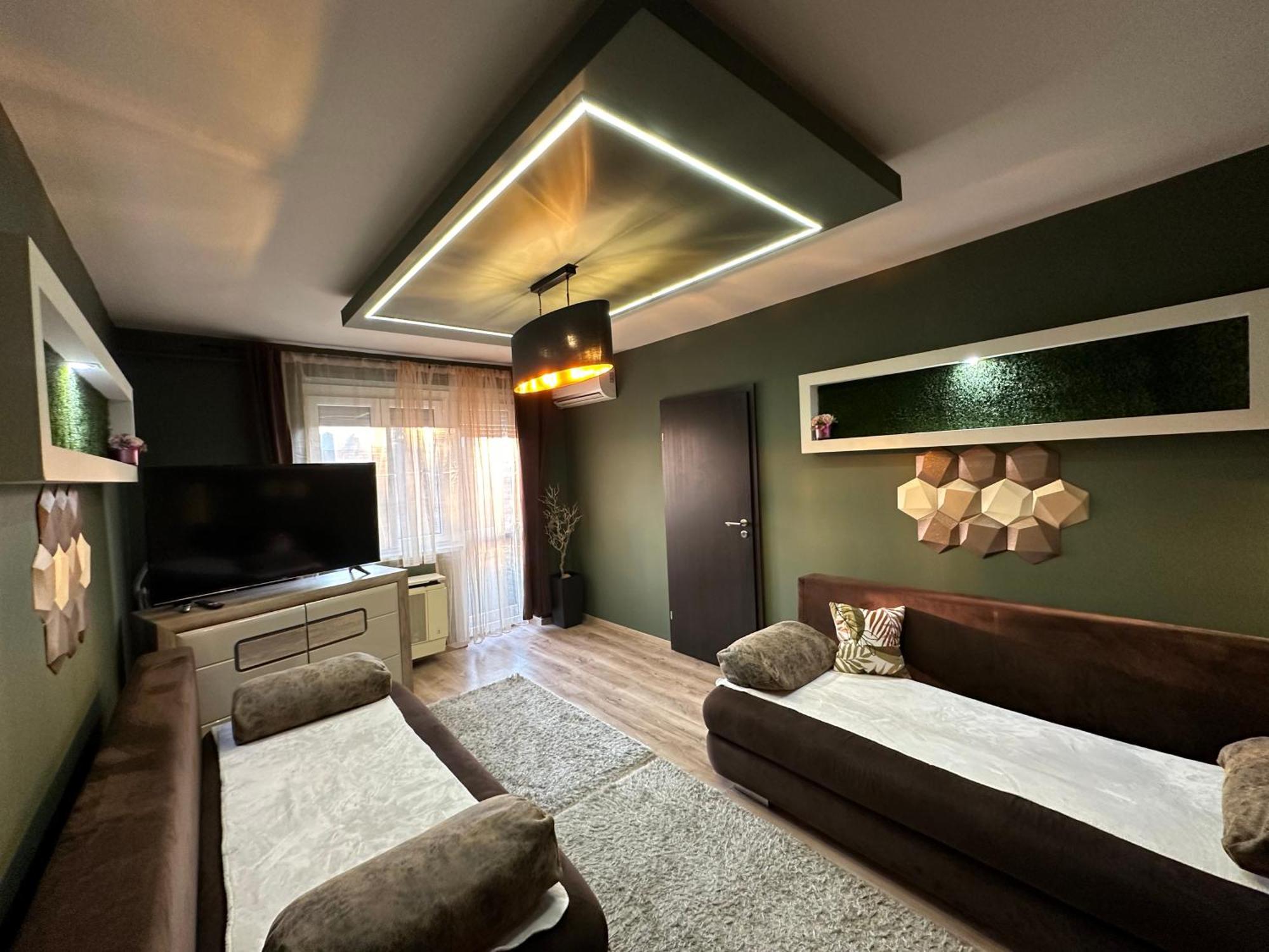 Mox Downtown Apartman Debrecen Buitenkant foto