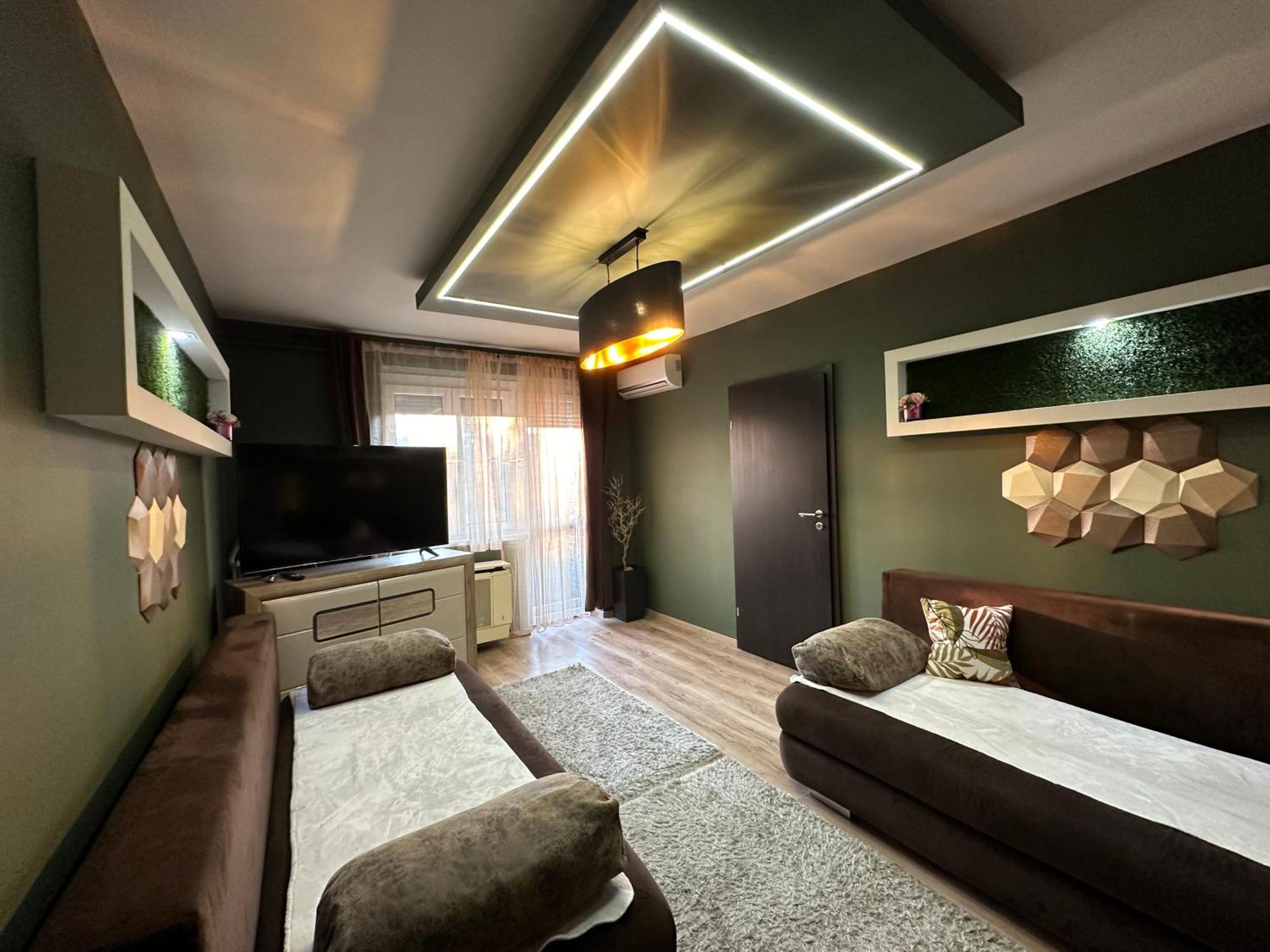 Mox Downtown Apartman Debrecen Buitenkant foto