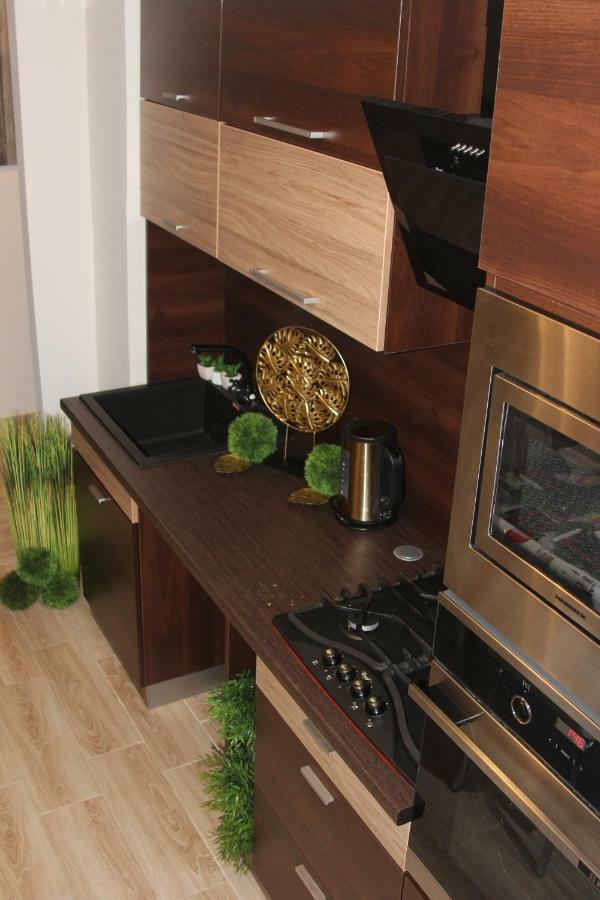 Mox Downtown Apartman Debrecen Buitenkant foto