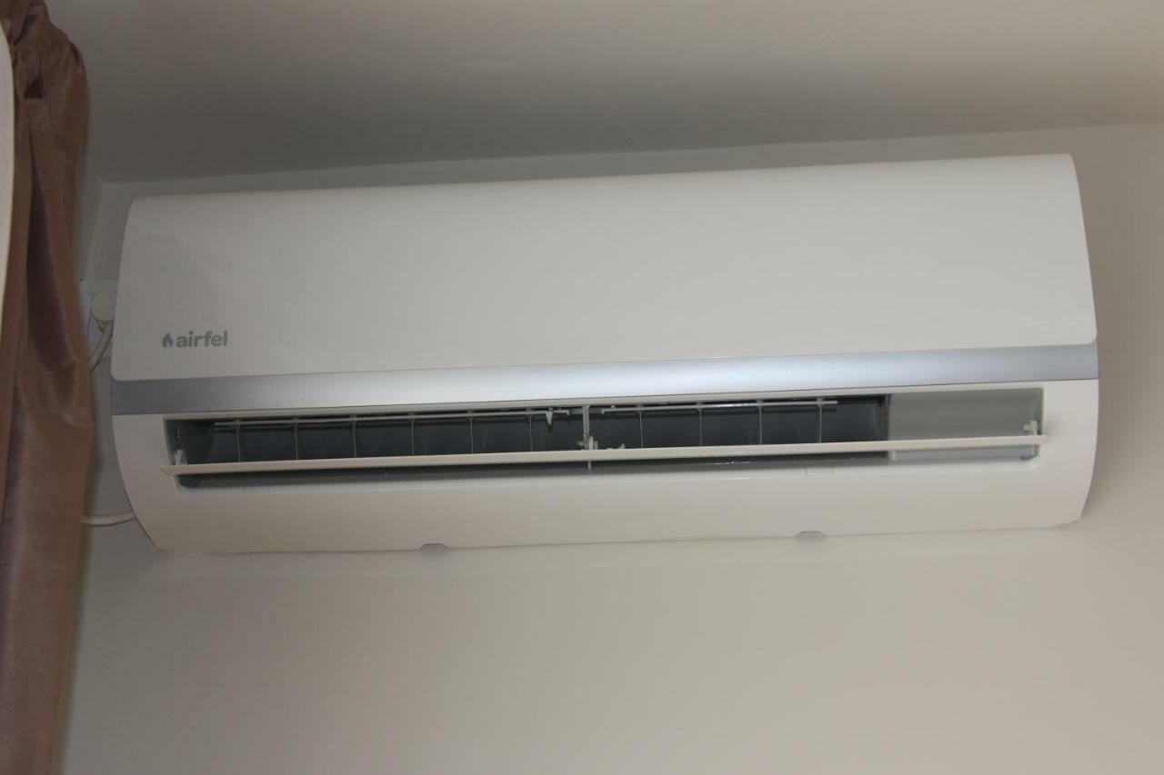 Mox Downtown Apartman Debrecen Buitenkant foto